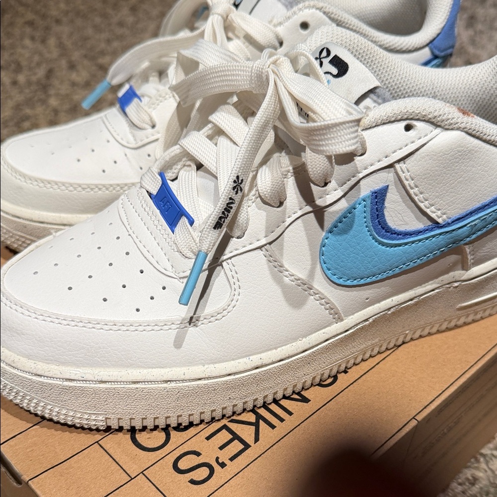 Blue Swooshes Mark The Nike Air Force 1’s Second ’82-Themed Colorway - Picture 5 of 15